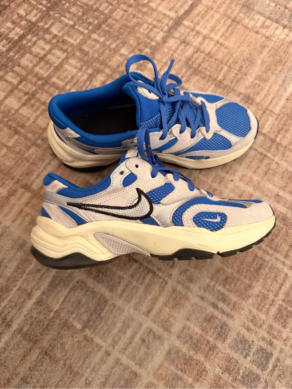 Nike athletic sneakers size 6 US